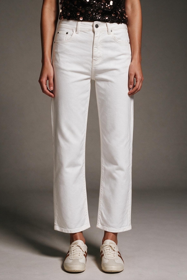 Straight leg ankle grazer jeans in white
