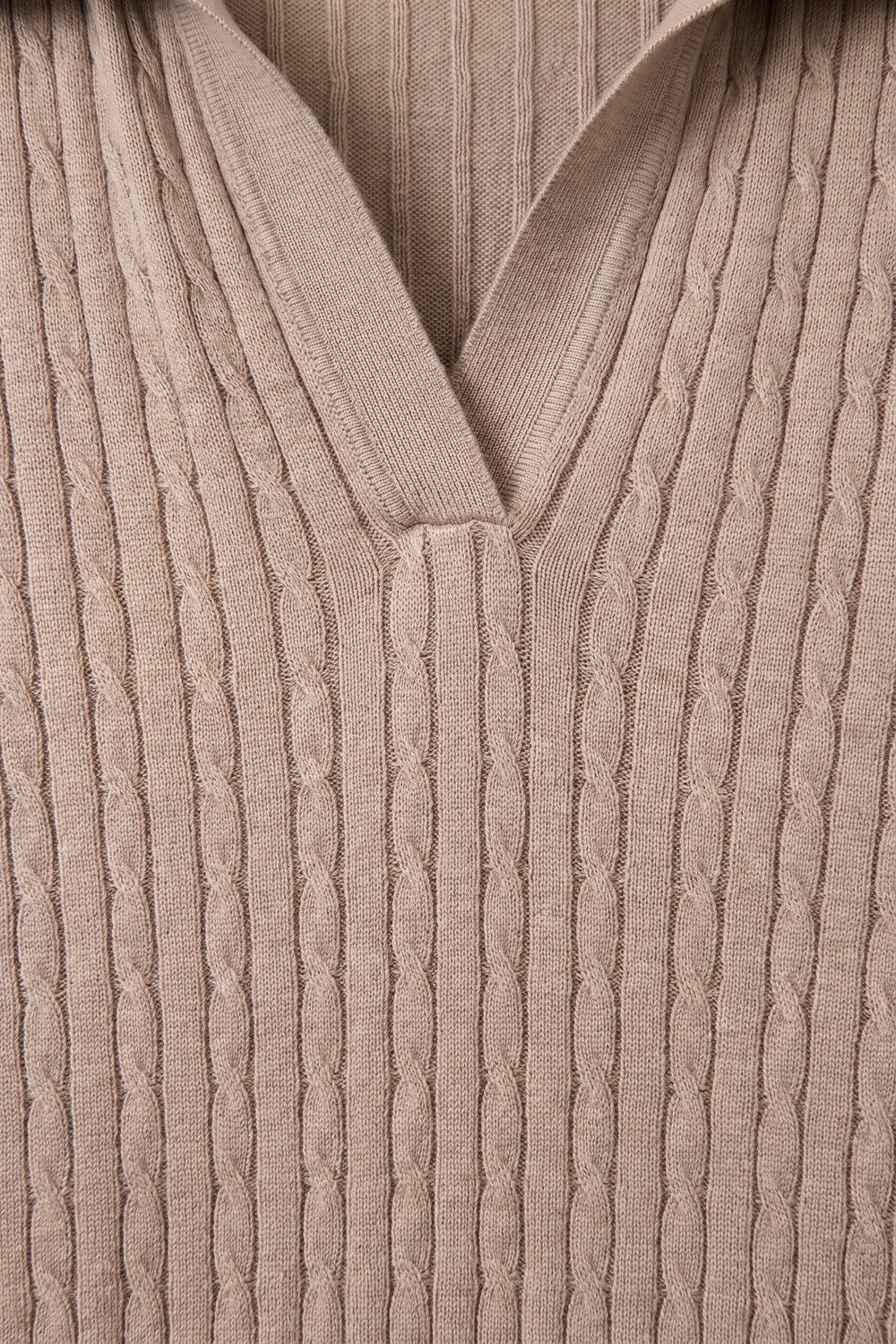 Su&eacute;ter de Punto con Cuello Polo de Mezcla de Lana Merino Rosa con Textura de Cable y Ribete Acanalado