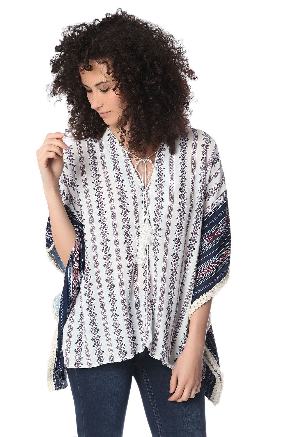Top extragrande estilo poncho con estampado tribal marino Top extragrande estilo poncho con estampado tribal marino