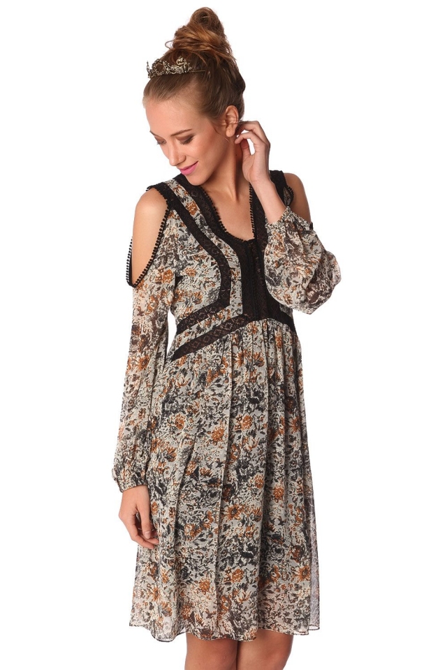 Robe mi-longue à imprimé floral bleu et empiècements au crochet