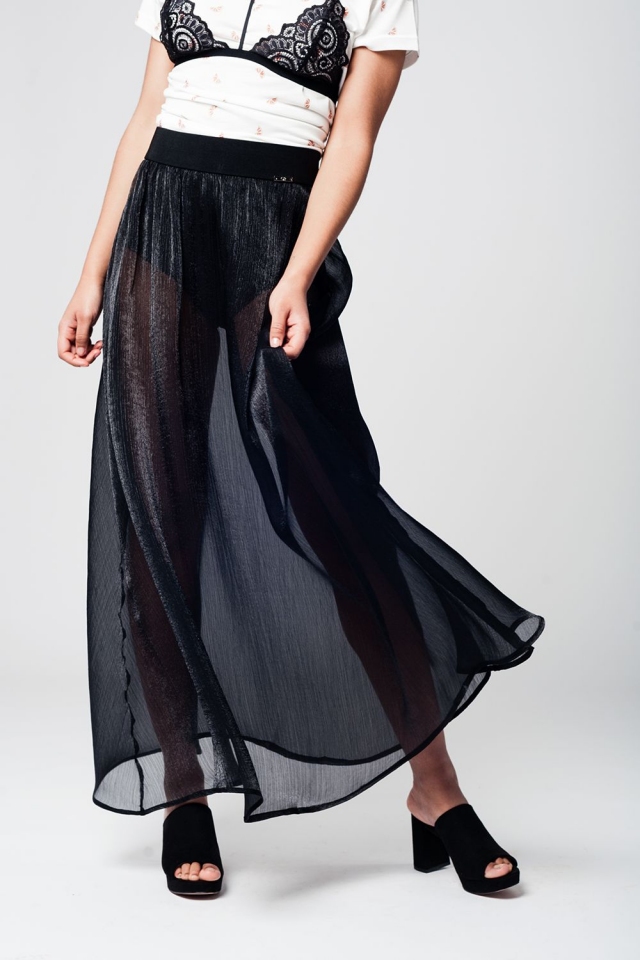 Black maxi skirt in chiffon fabric