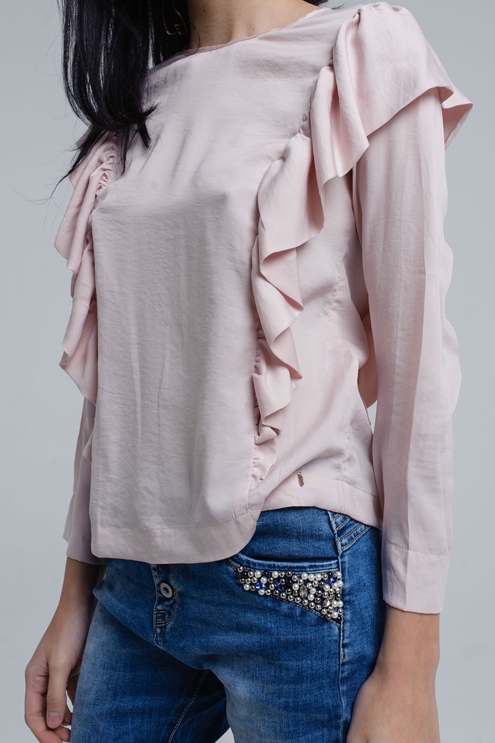 Top con detalle de volantes en rosa palo Top con detalle de volantes en rosa palo