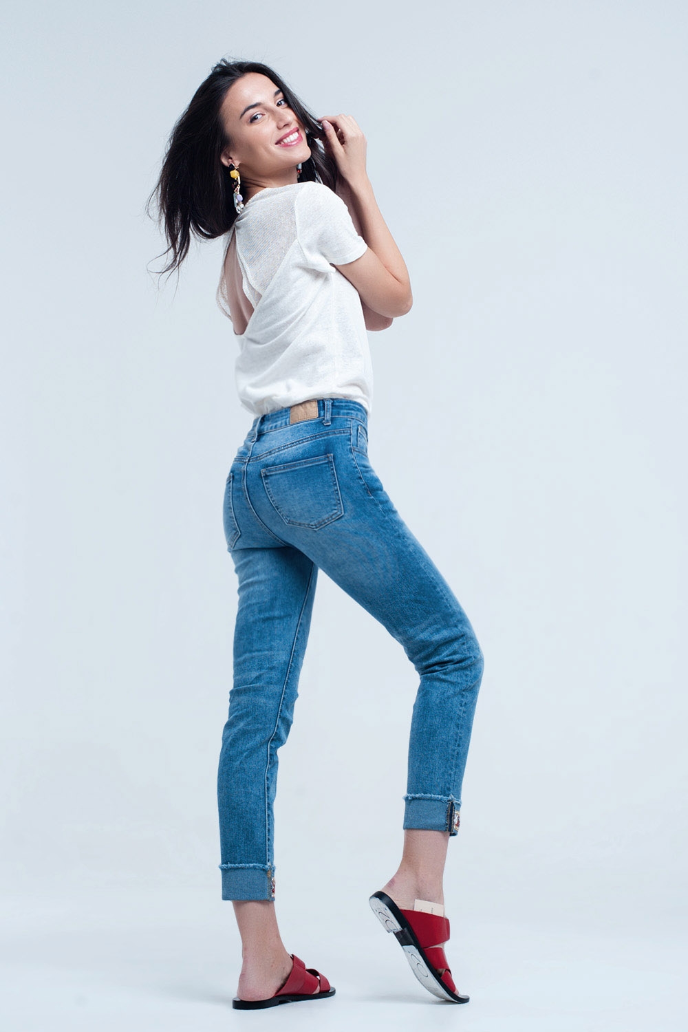 Jeans rectos tobillero con detalle de cristales Jeans rectos tobillero con detalle de cristales