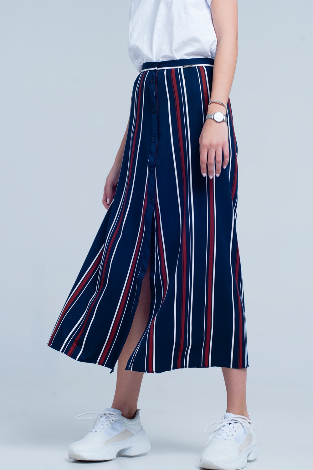 Falda midi azul marino a rayas Falda midi azul marino a rayas