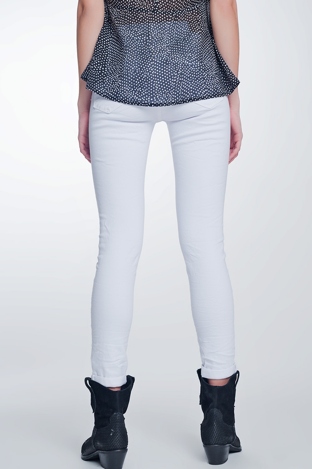 Pantalon de talle alto color blanco Pantalon de talle alto color blanco