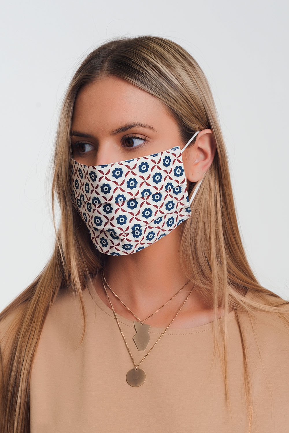 Paquete de 5 unidades Mascarilla blanca con estampado geometrico