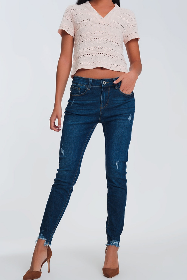 Skinny jeans with ripped details