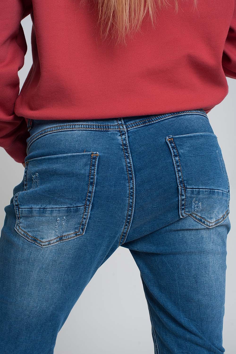 Vaqueros boyfriend azules con diseño desgastado Vaqueros boyfriend azules con diseño desgastado