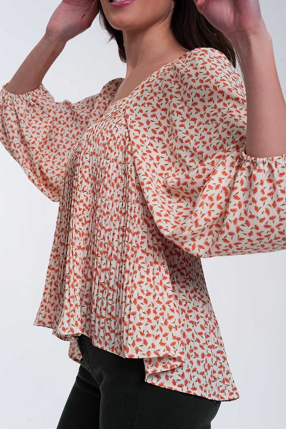 Top con escote cuadrado manga abullonada y estampado floral en coral Top con escote cuadrado manga abullonada y estampado floral en coral