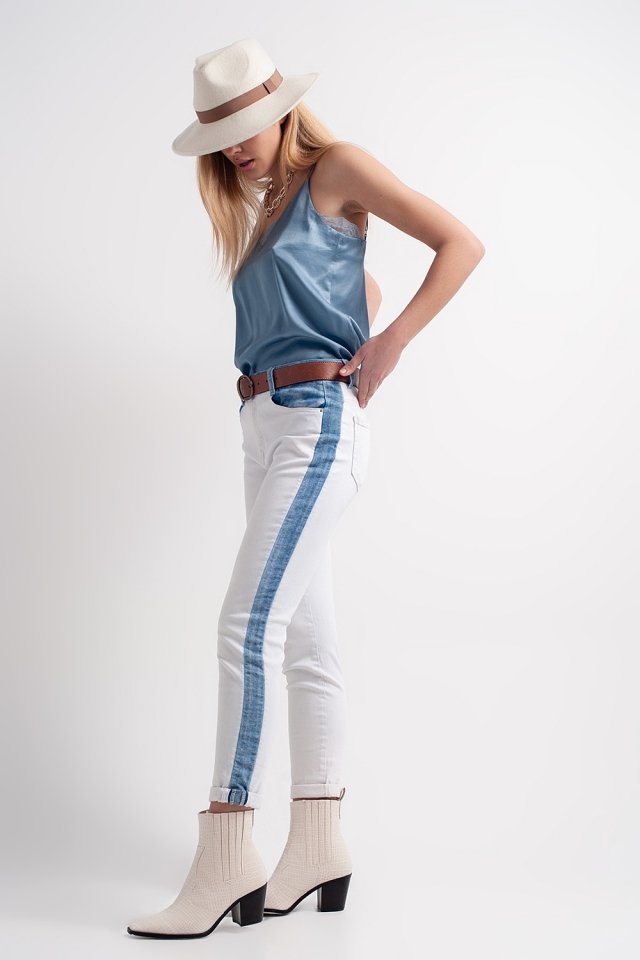Jeans met rechte pijpen, contrasterende vlakken en lichte wassing