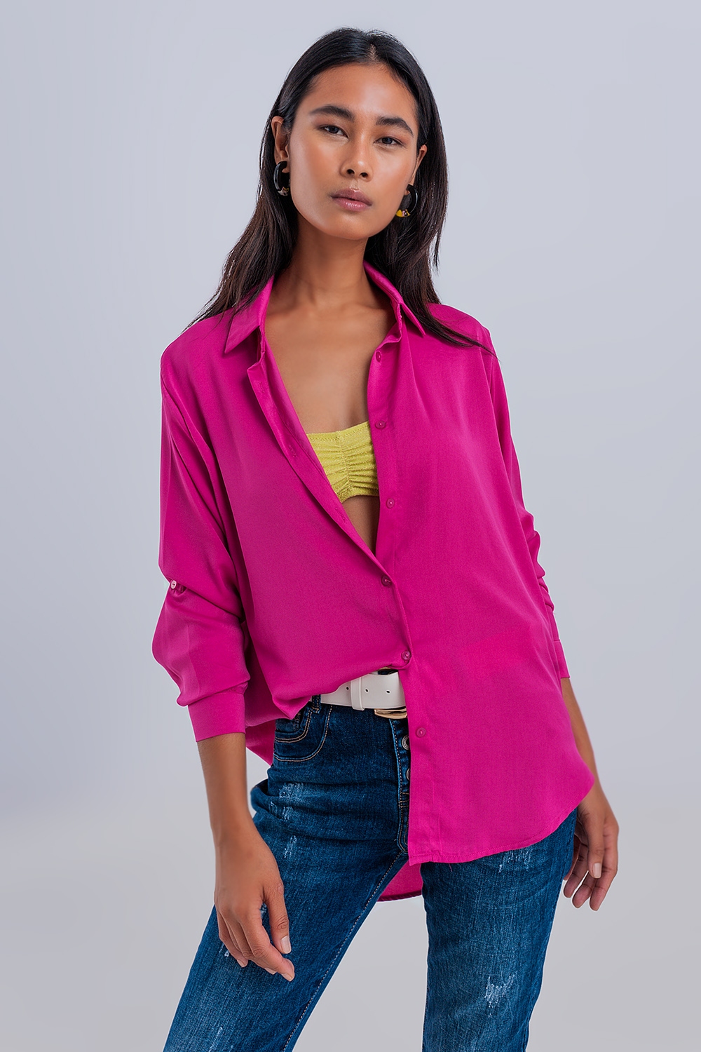 Camisa color fucsia holgada de manga larga de satén Camisa color fucsia holgada de manga larga de satén