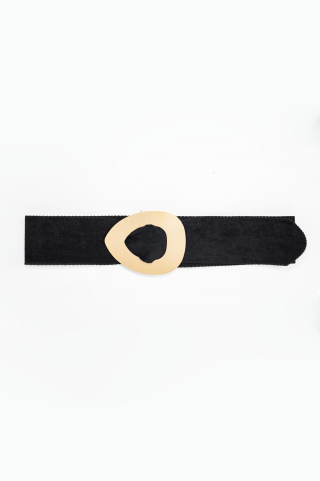 Cinturón color negro para cadera y cintura de ante con hebilla