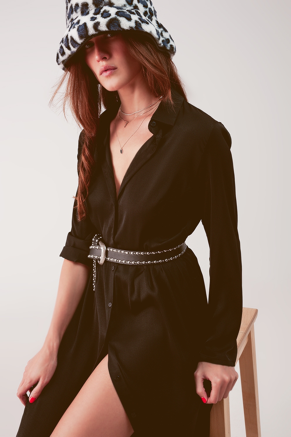 Vestido camisero largo negro de corte holgado Vestido camisero largo negro de corte holgado