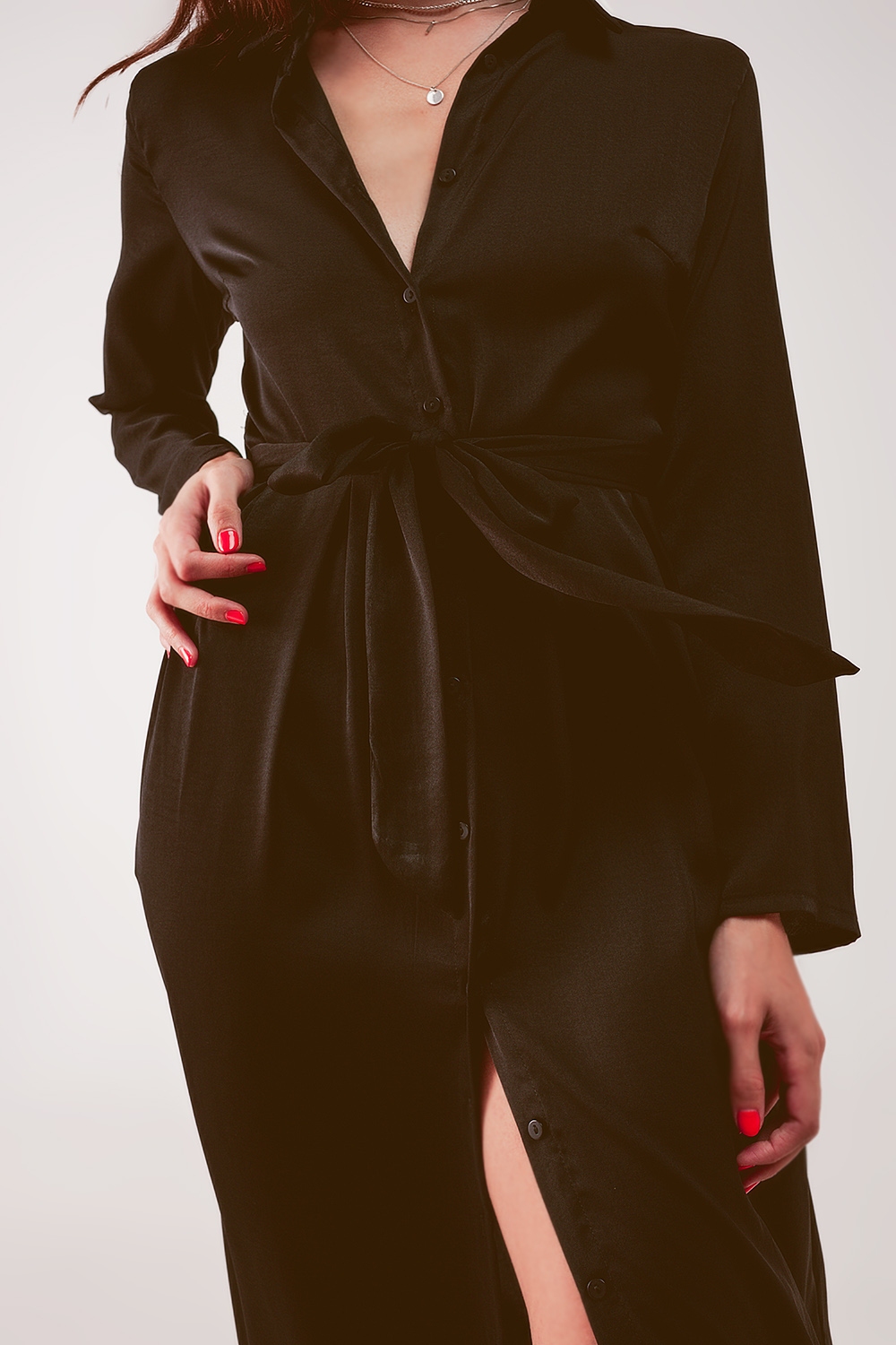 Vestido camisero largo negro de corte holgado Vestido camisero largo negro de corte holgado