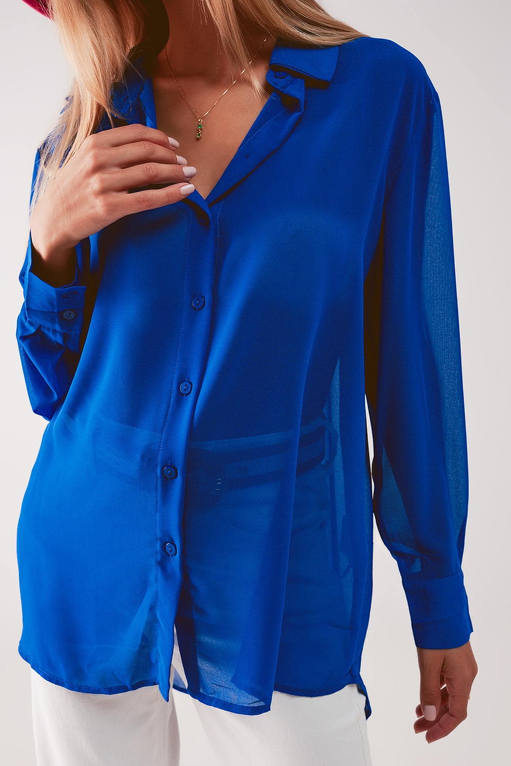 Camisa azul de chifón transparente Camisa azul de chifón transparente