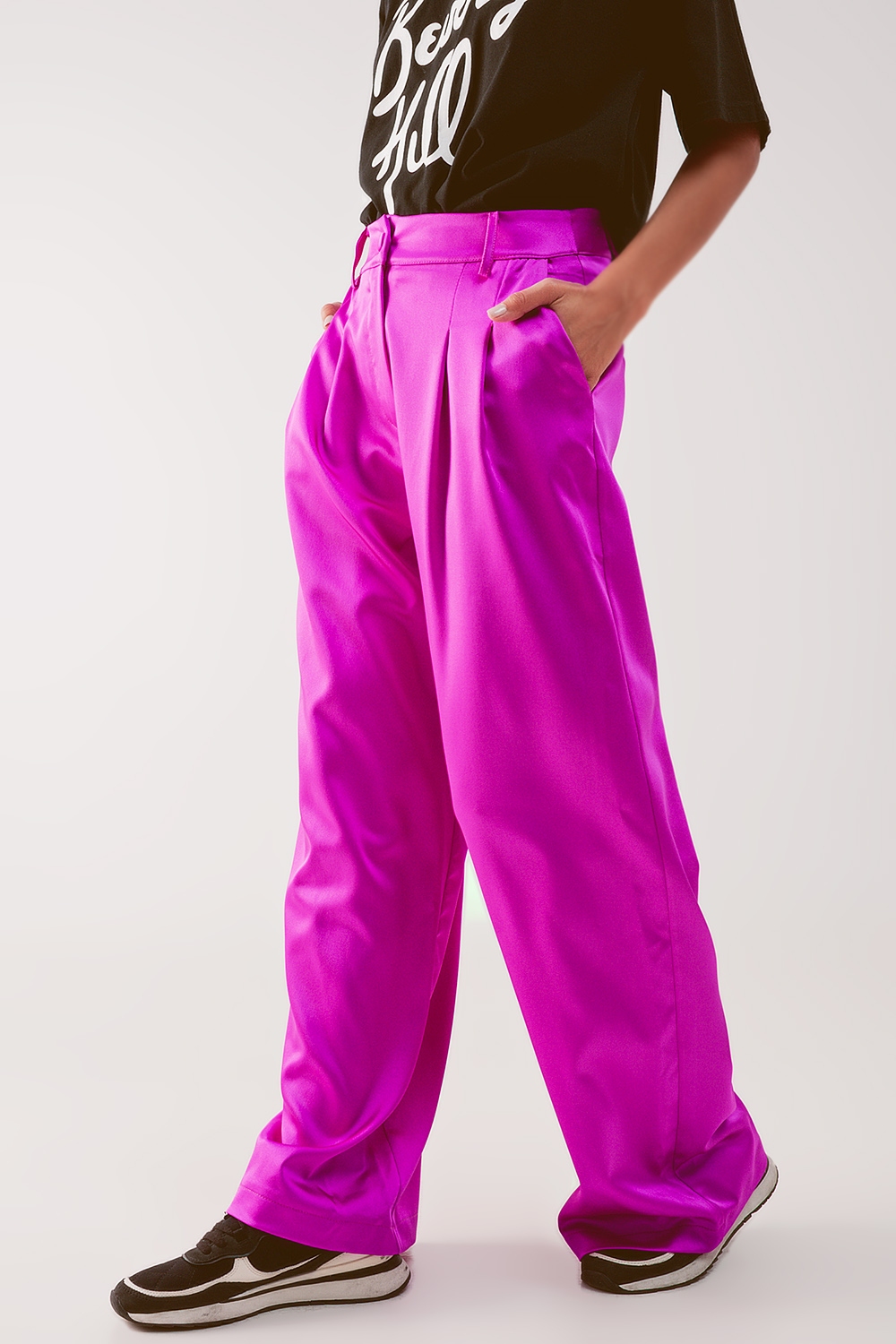 Pantalones palazzo con pinzas en fucsia Pantalones palazzo con pinzas en fucsia