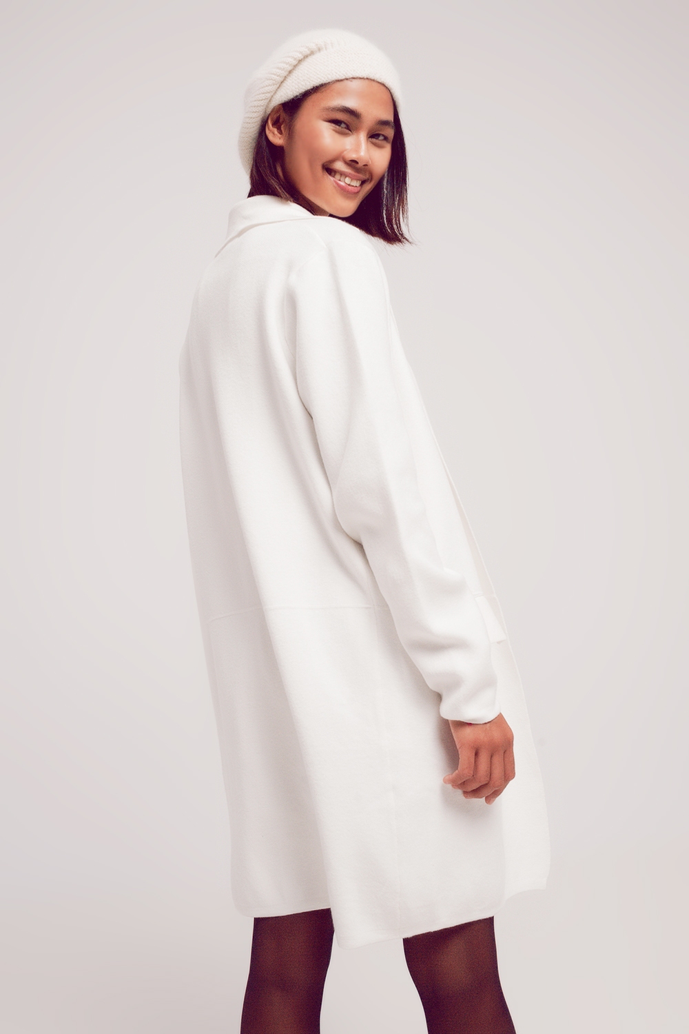 Cardigan extra grande en crudo con solapas Cardigan extra grande en crudo con solapas