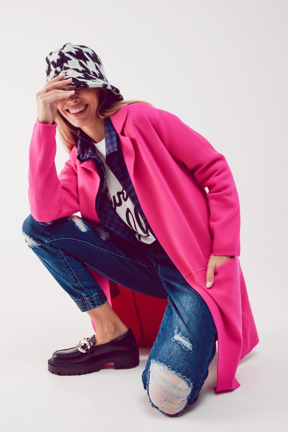 Cardigan extra grande en fucsia con solapas Cardigan extra grande en fucsia con solapas