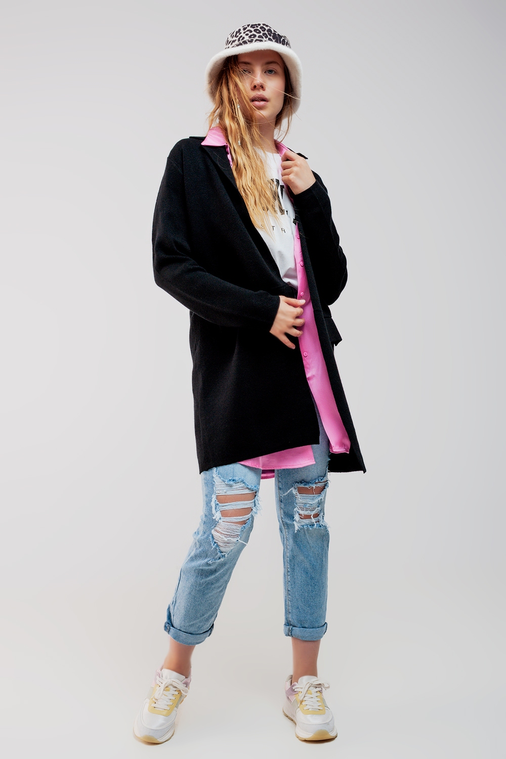 Cardigan extra grande en negro con solapas