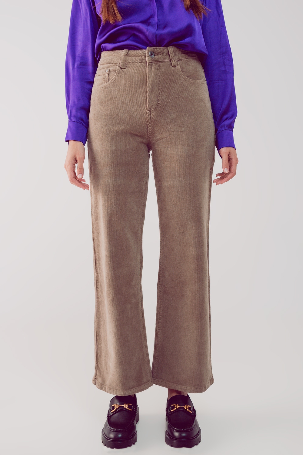 Pantalones capri beige de pana Pantalones capri beige de pana