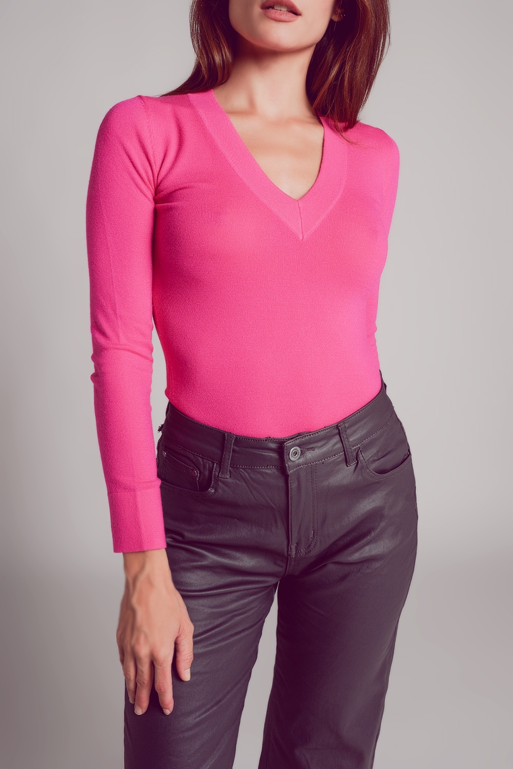 Jersey fucsia con escote V de punto fino Jersey fucsia con escote V de punto fino