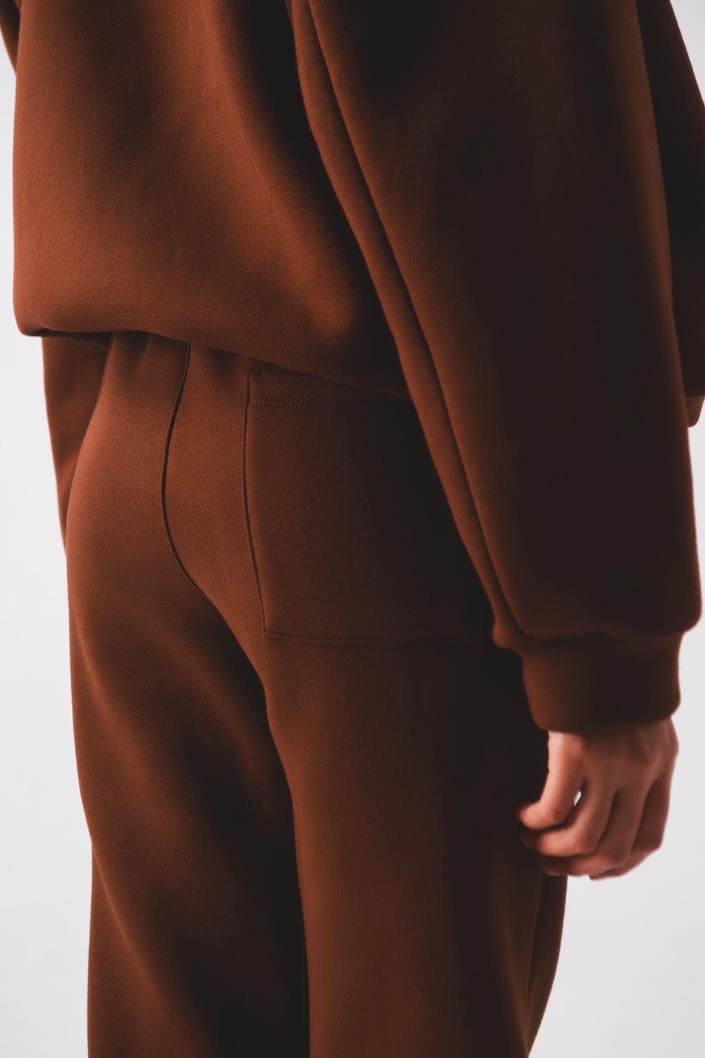 Jogger de algodón en color marron Jogger de algodón en color marron