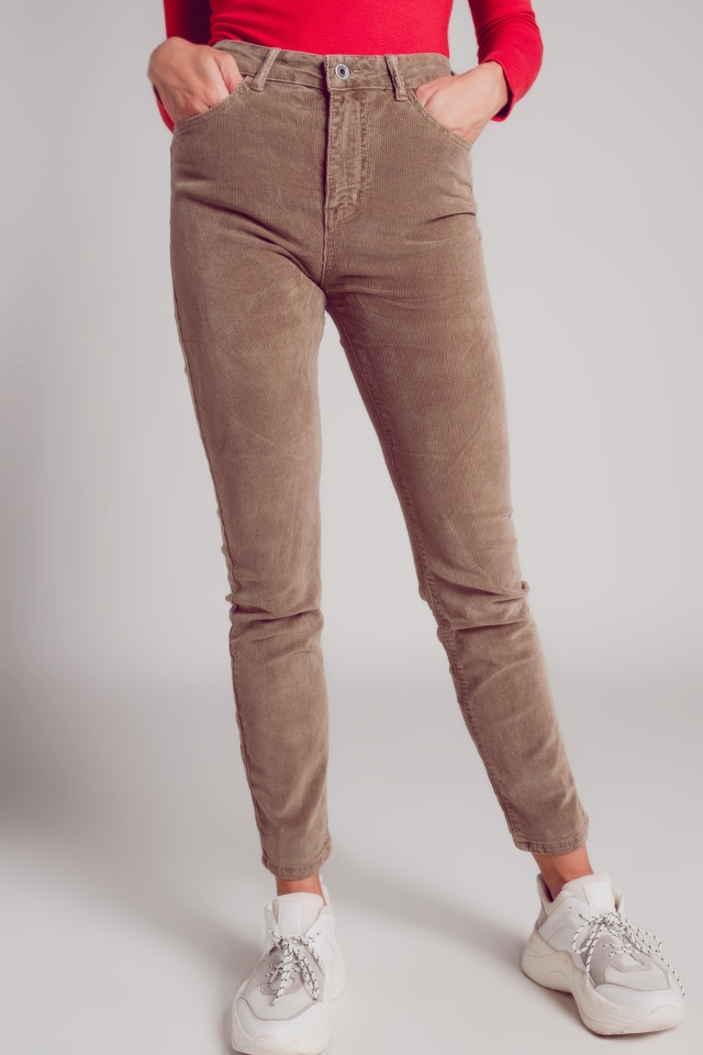 Enge Hose aus Baumwollcord in beige