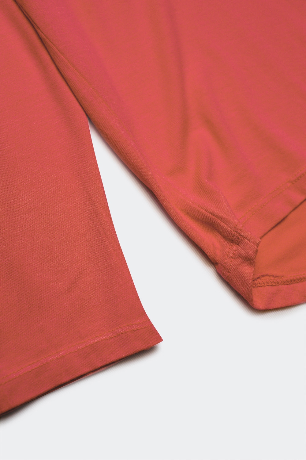 Camiseta de manga larga y cuello alto en naranja de modal Camiseta de manga larga y cuello alto en naranja de modal