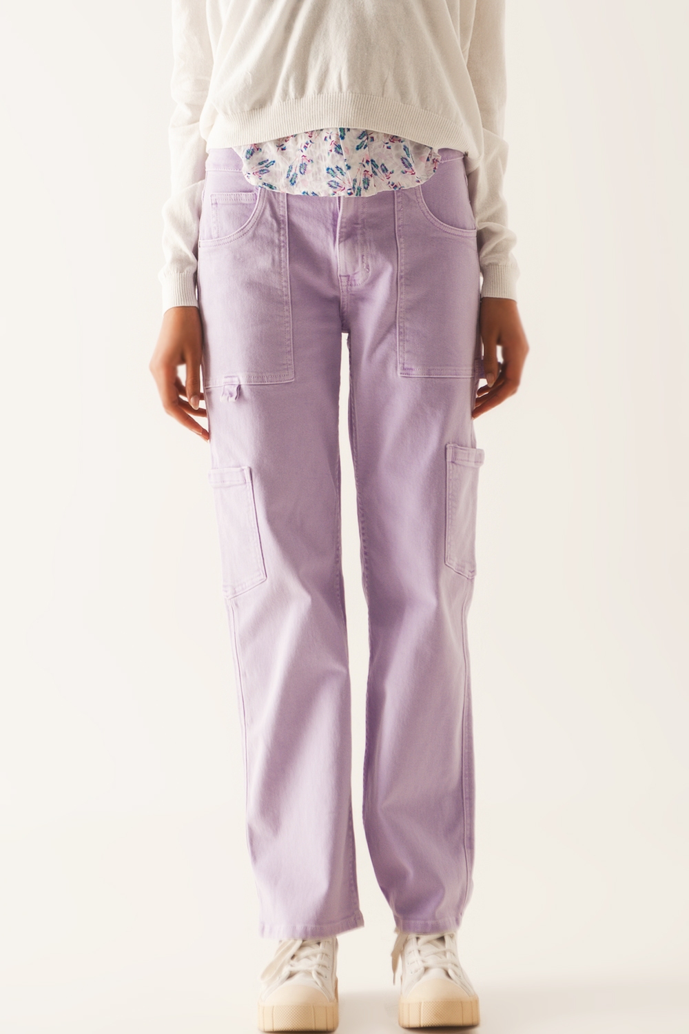 Pantalones cargo en morado Pantalones cargo en morado