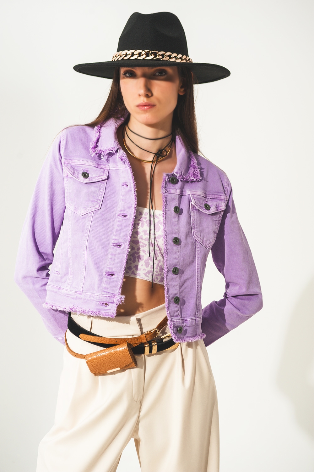 Chaqueta vaquera lila con bordes sin rematar Chaqueta vaquera lila con bordes sin rematar