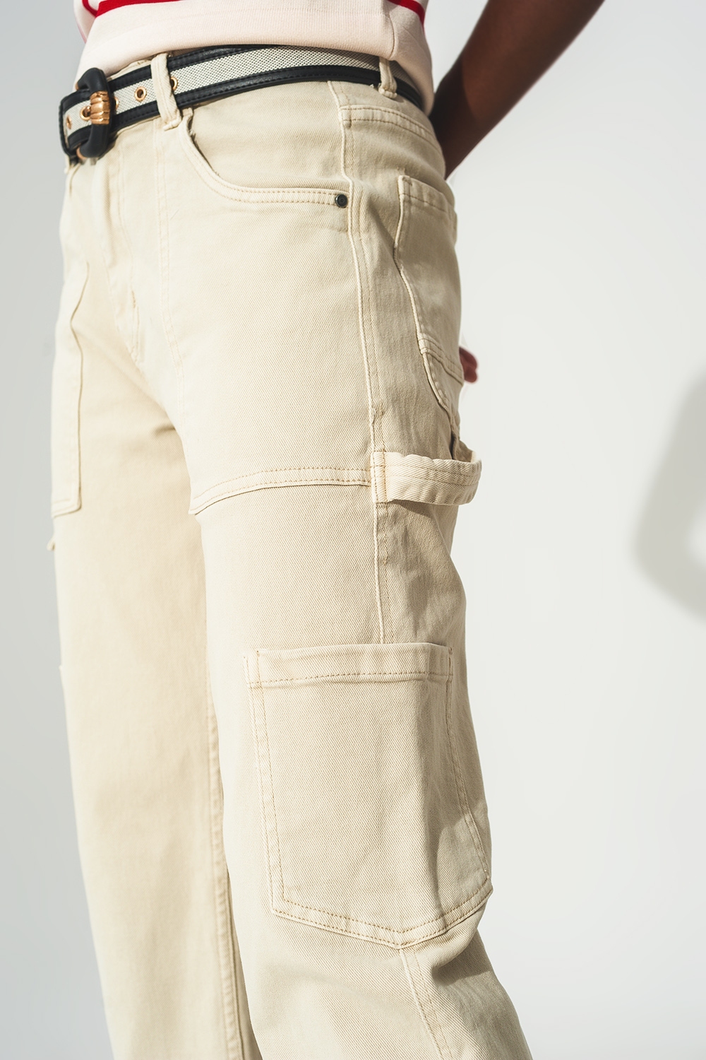 Pantalones cargo en beige Pantalones cargo en beige