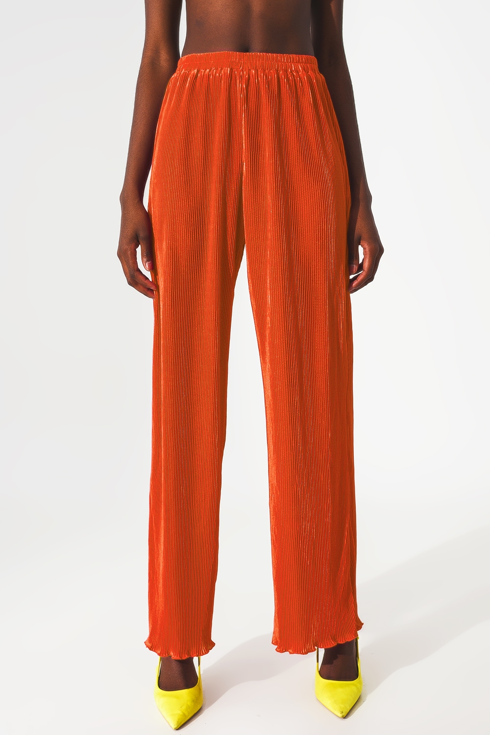 Pantalones plisados de satén naranja Pantalones plisados de satén naranja