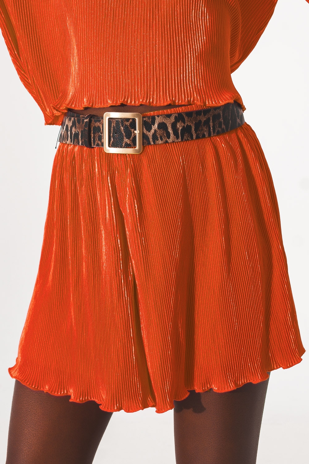 Shorts plisados en naranja Shorts plisados en naranja