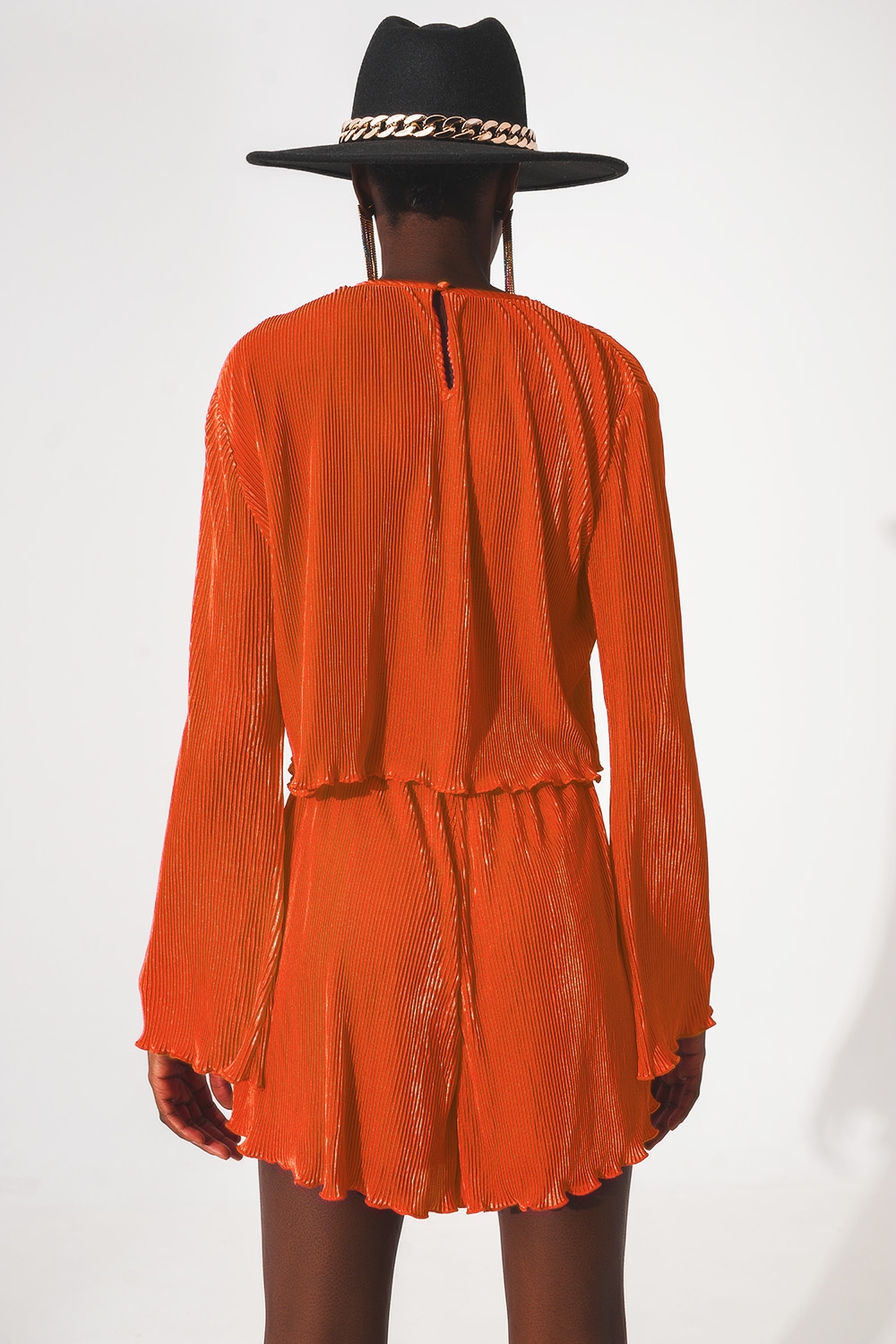 Top corto con cuello redondo plisado en naranja Top corto con cuello redondo plisado en naranja