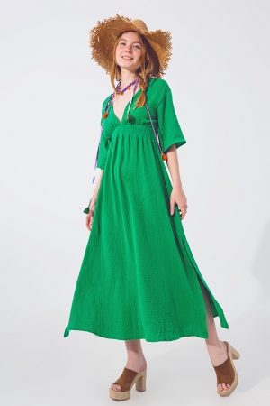Vestido largo con cuello en V texturizado en verde