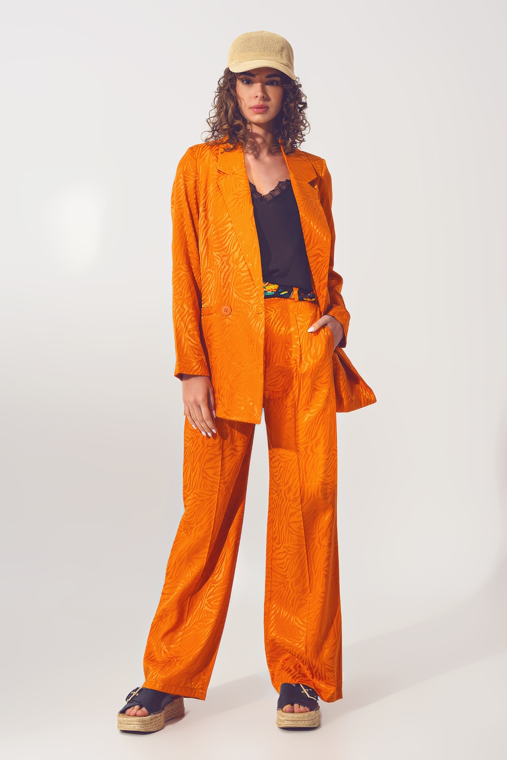 Blazer oversize con estampado de cebra en naranja Blazer oversize con estampado de cebra en naranja
