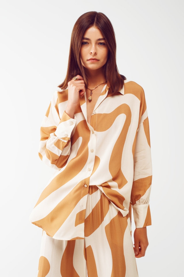Relaxed Shirt in Brown Abstract Print
