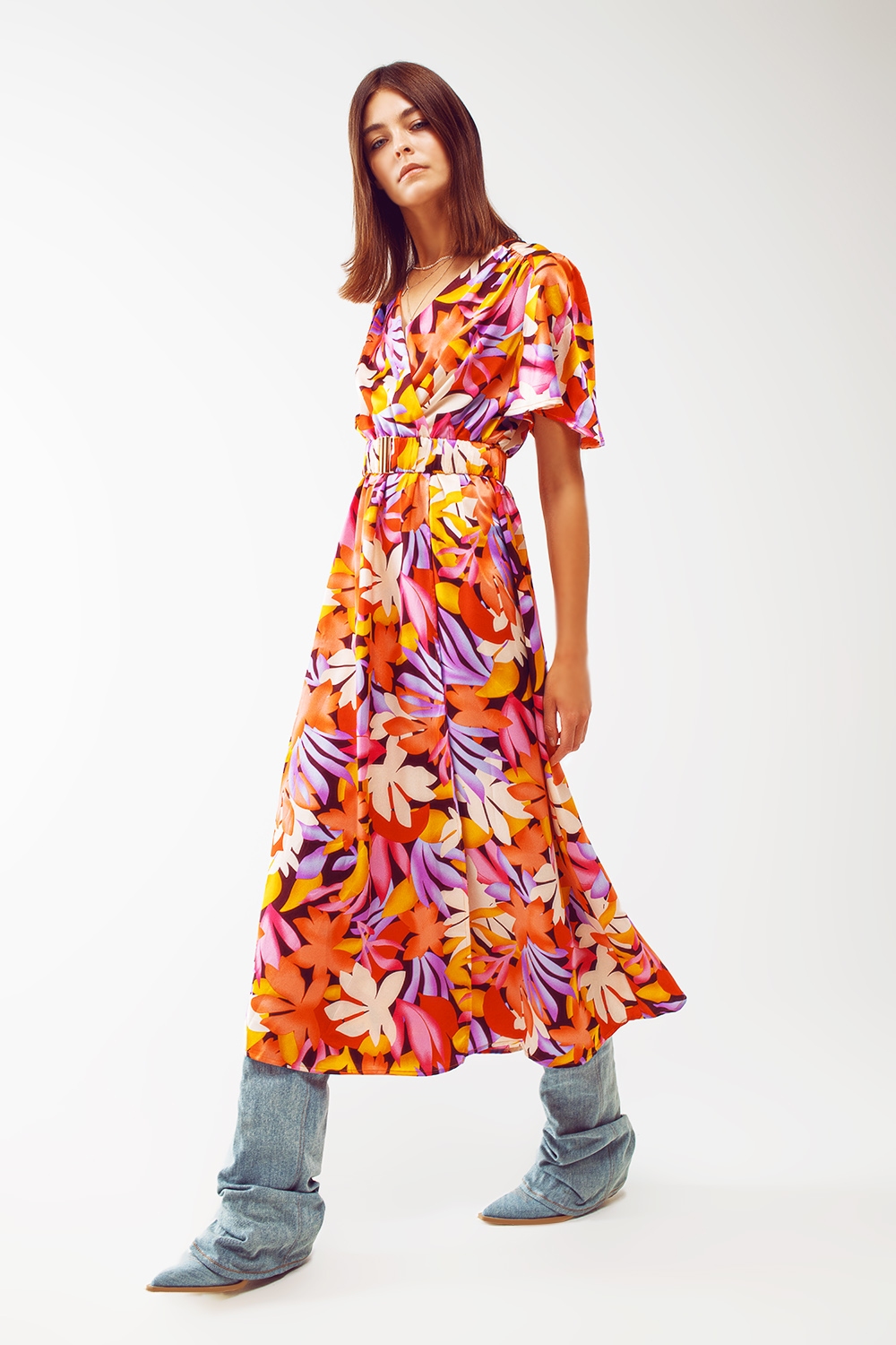 Vestido largo plisado con escote en V en multicolor Vestido largo plisado con escote en V en multicolor