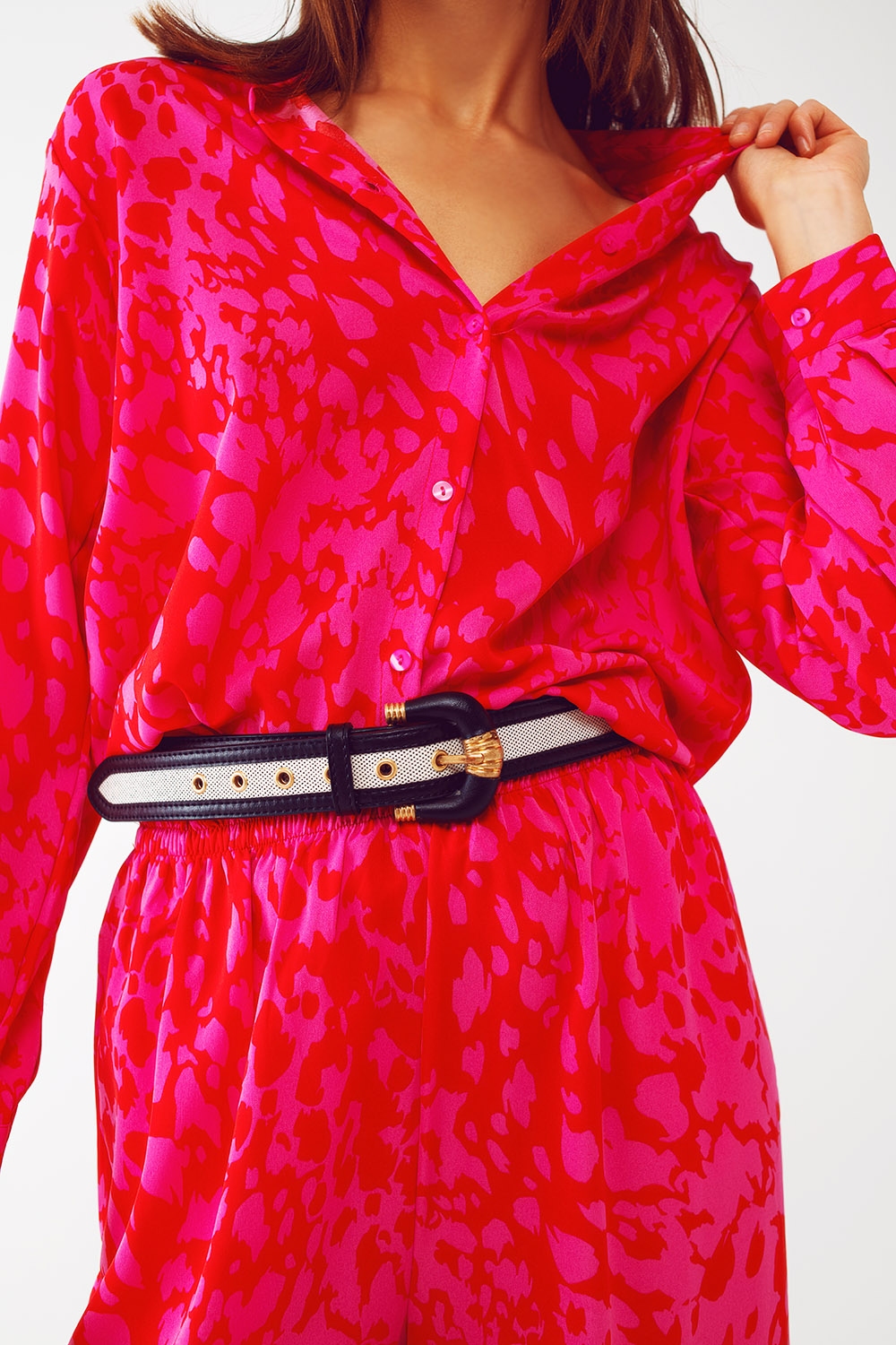 Camisa estampada animal en fucsia Camisa estampada animal en fucsia