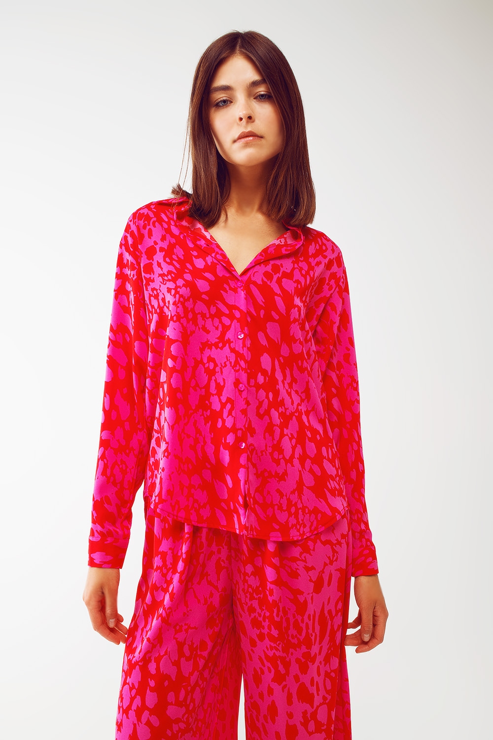 Camisa estampada animal en fucsia Camisa estampada animal en fucsia