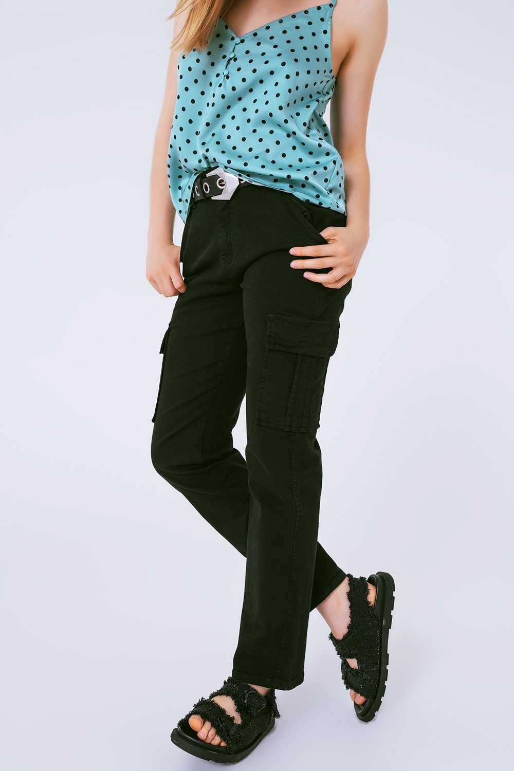 Pantalones estilo cargo en negro