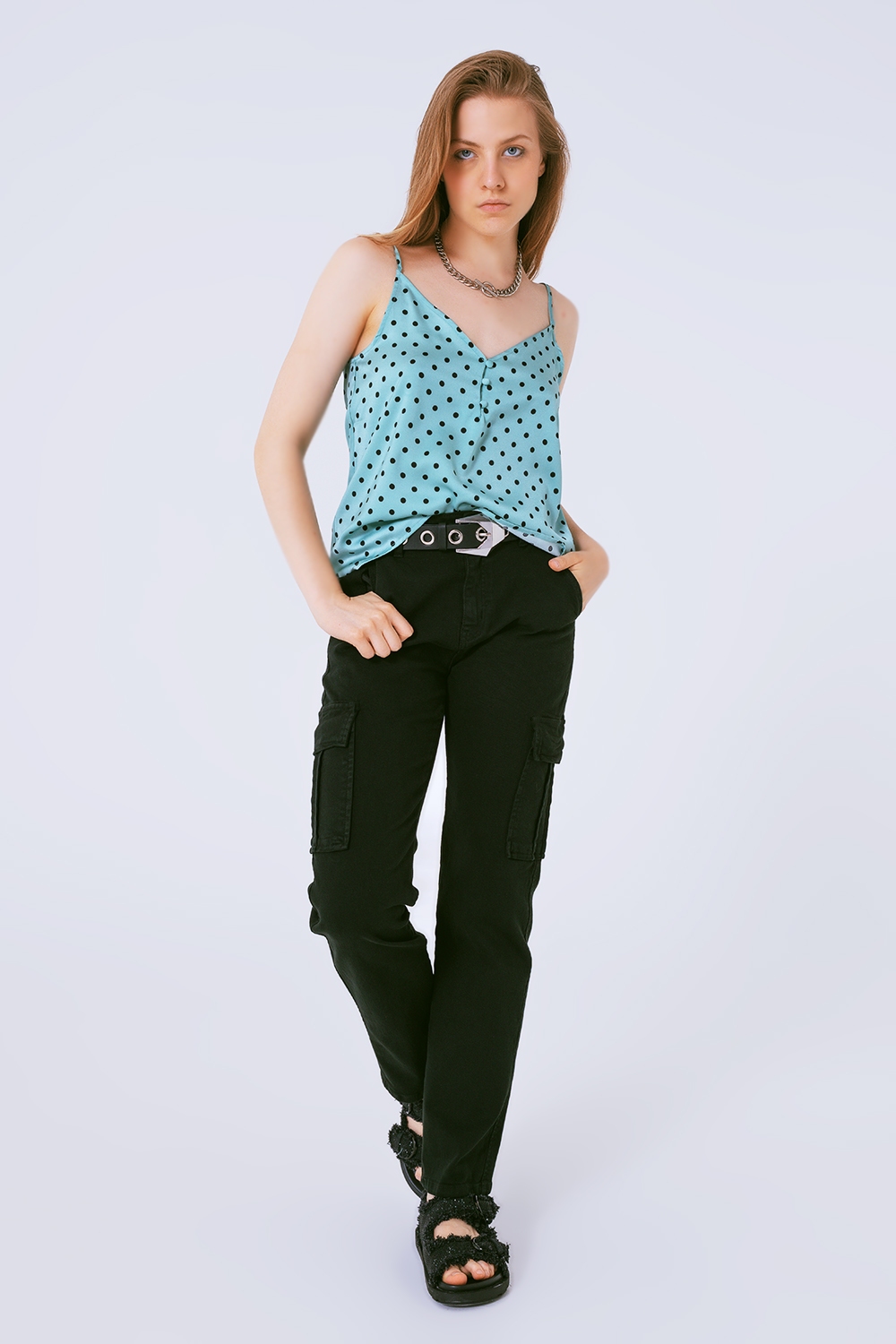 Pantalones estilo cargo en negro