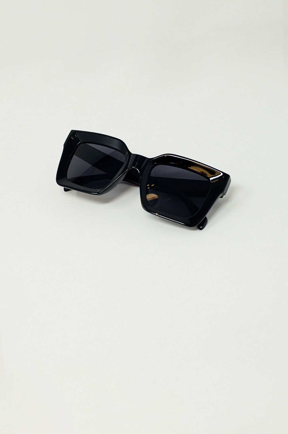 Gafas de sol cuadradas de los 90 en negro