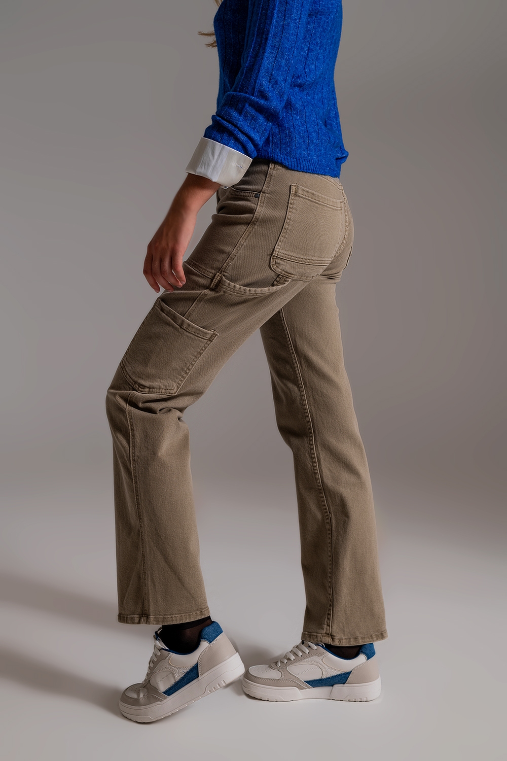 Pantalones cargo de pierna recta en marrón beige Pantalones cargo de pierna recta en marrón beige