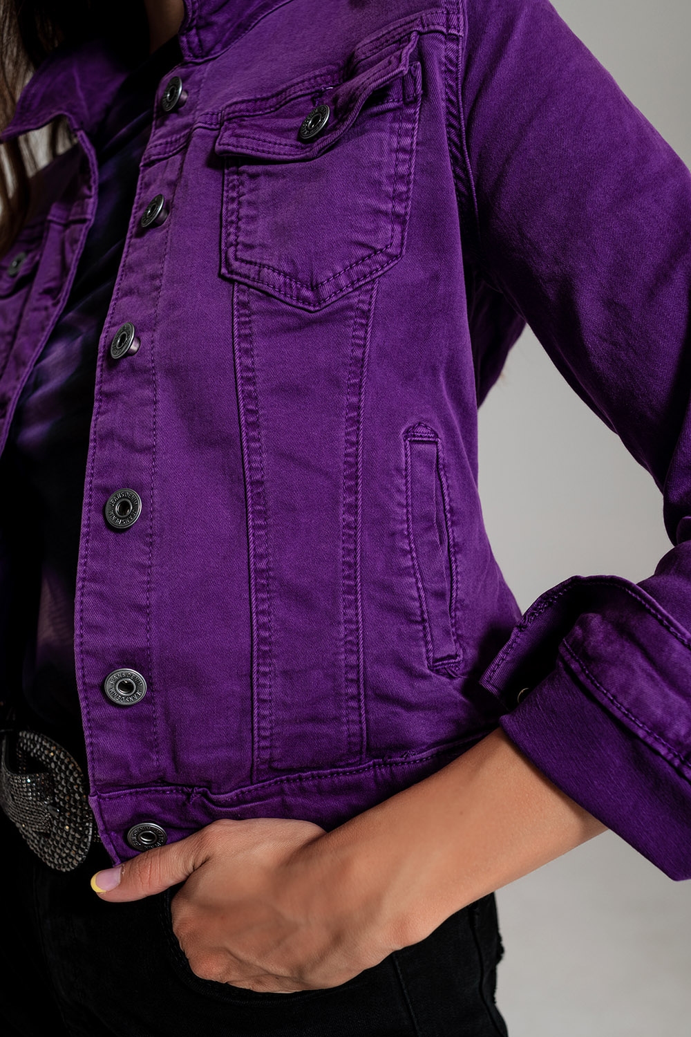 Chaqueta vaquera morado de corte slim Chaqueta vaquera morado de corte slim