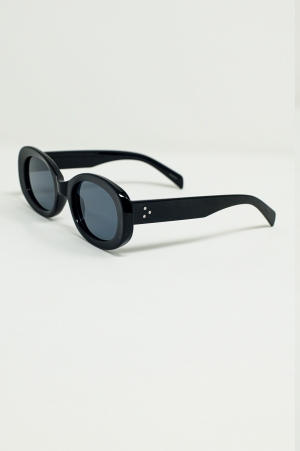 Gafas de sol ovaladas grandes en negro