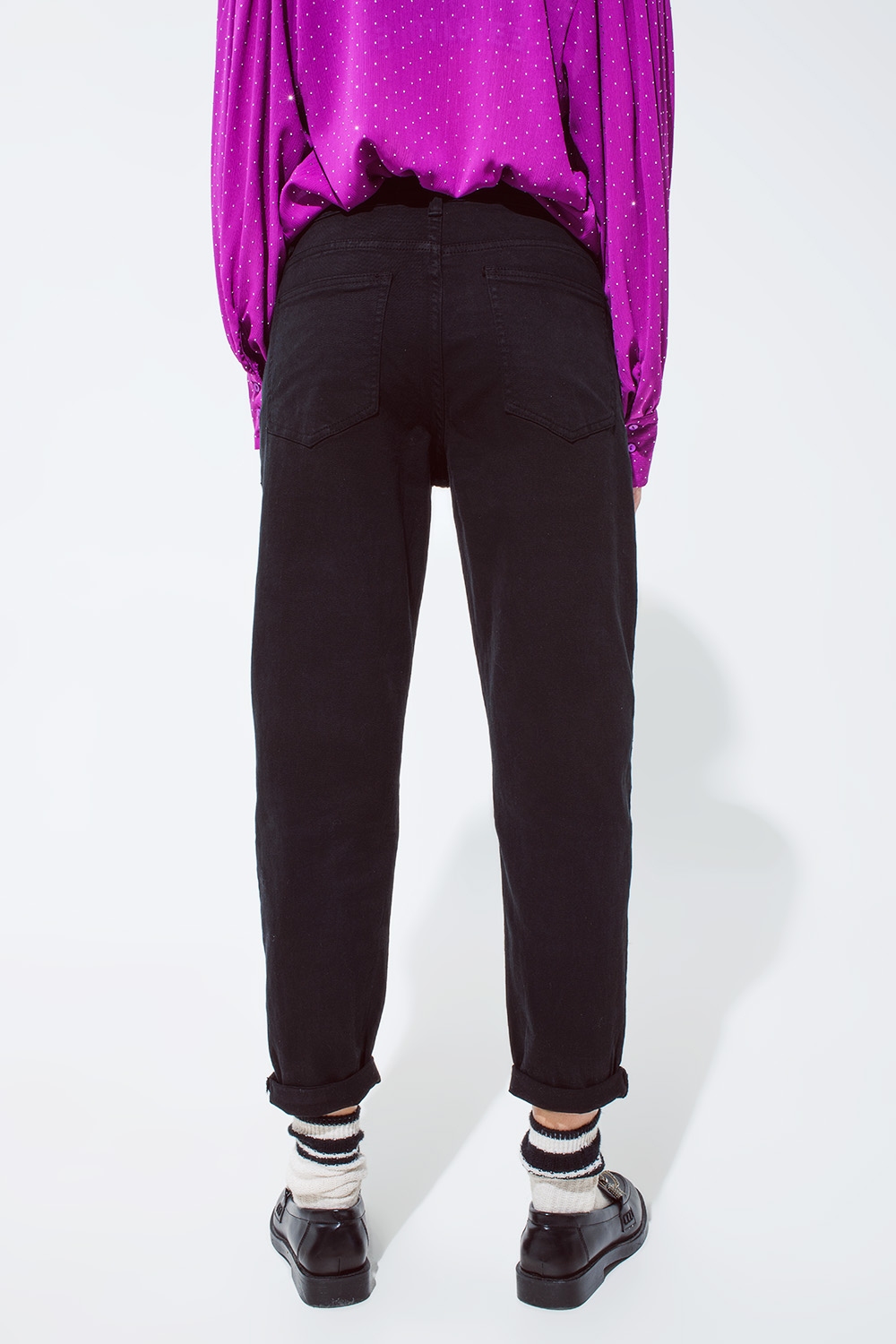 Pantalón negro holgado de algodón de tiro medio Pantalón negro holgado de algodón de tiro medio