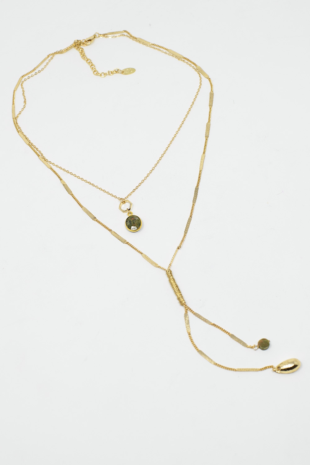Collar largo 2 en 1 dorado con piedras verdes y doradas Collar largo 2 en 1 dorado con piedras verdes y doradas