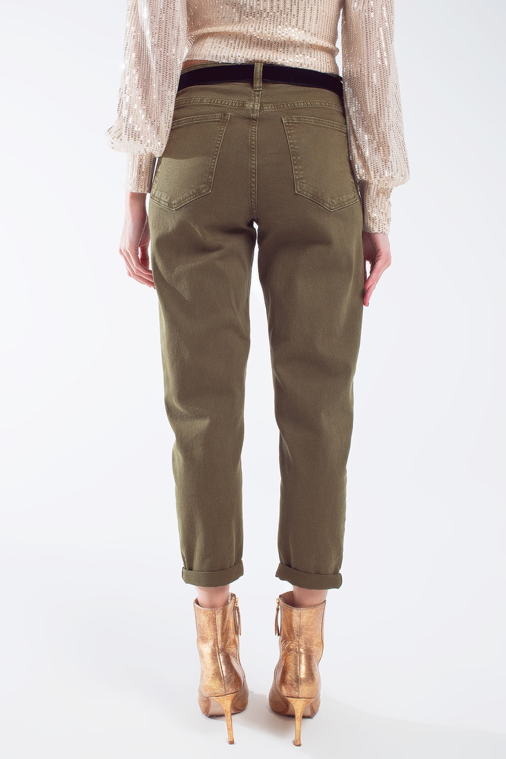 Vaqueros slouchy de algod&oacute;n de talle medio en khaki sepia