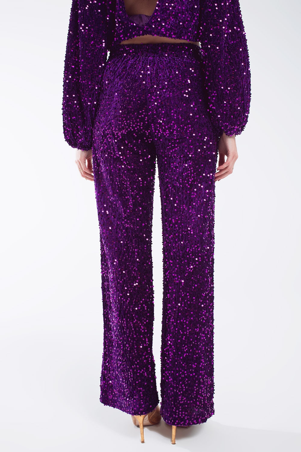 Pantalones anchos de lentejuelas con bolsillos laterales en morado